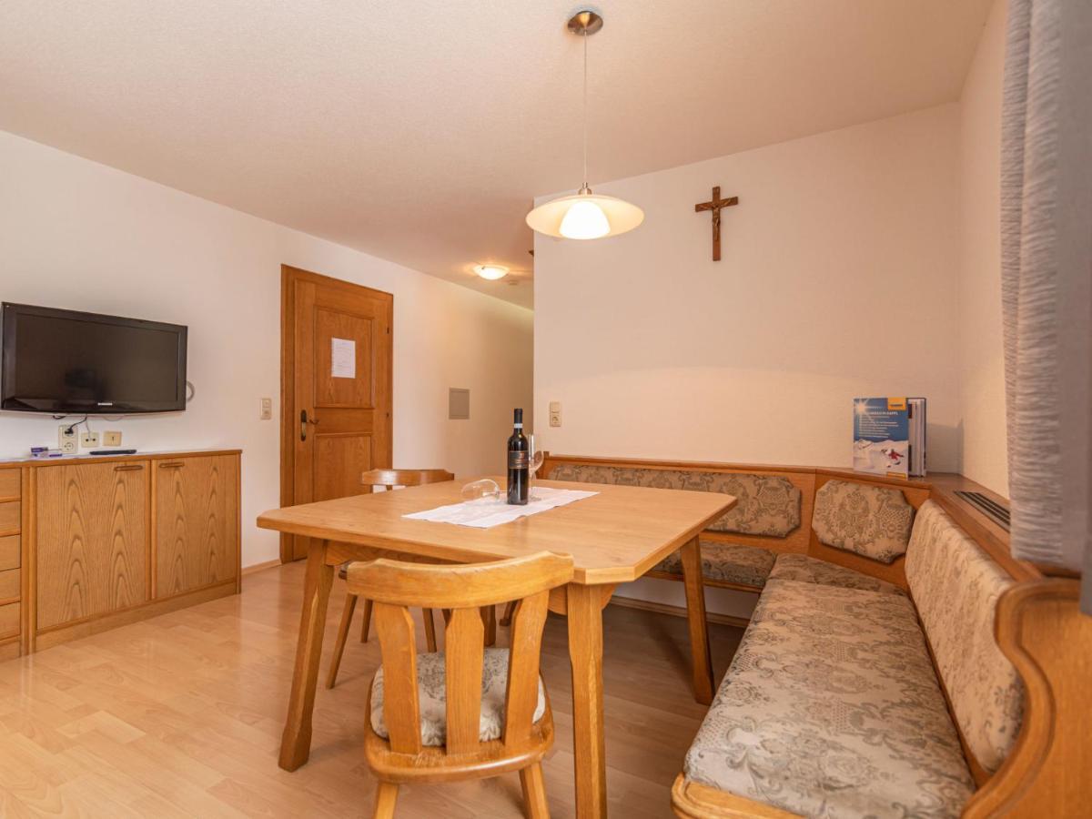 Apartment Apart Romantica - Kpl215 By Interhome カップル エクステリア 写真