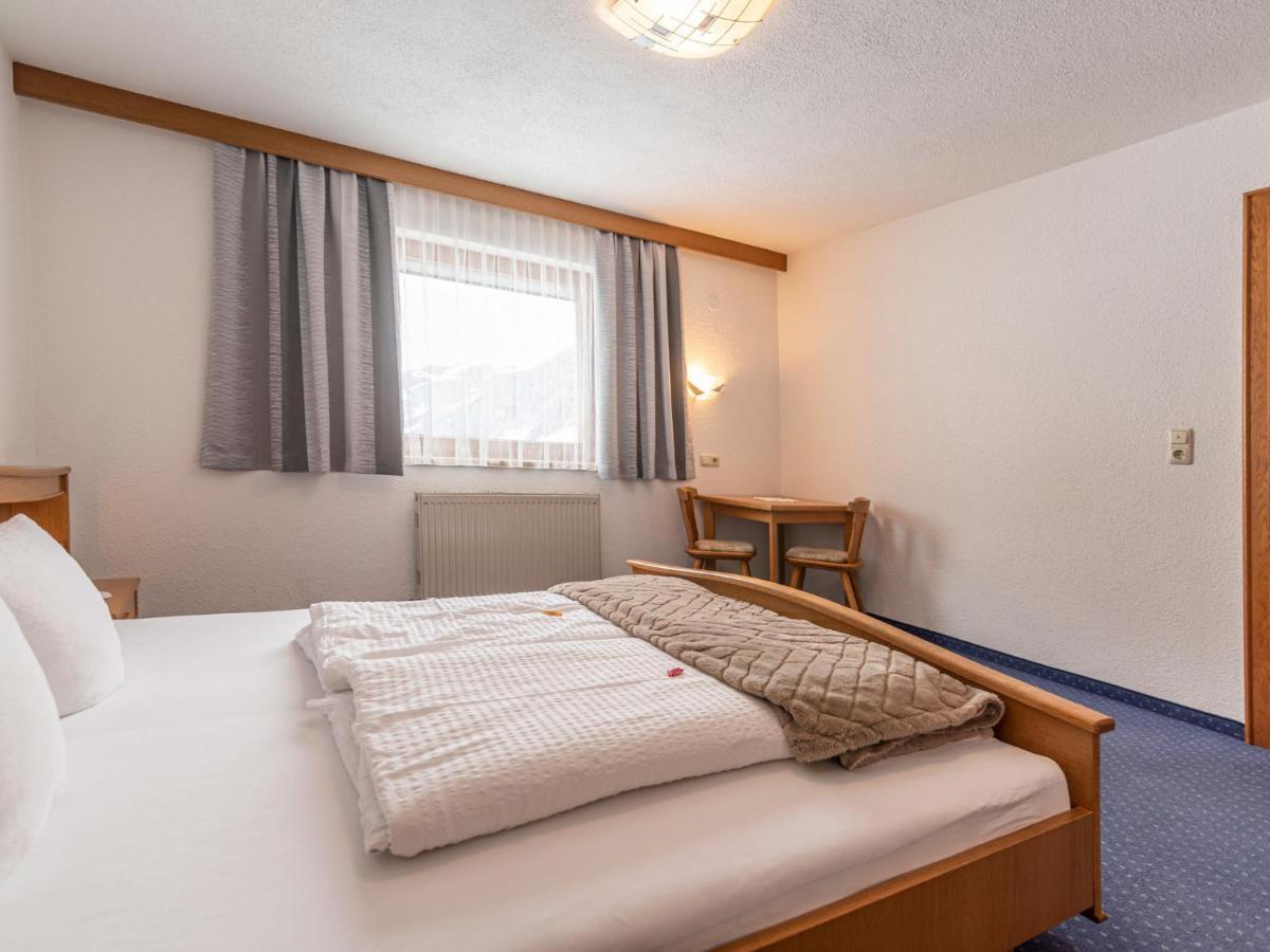 Apartment Apart Romantica - Kpl215 By Interhome カップル エクステリア 写真